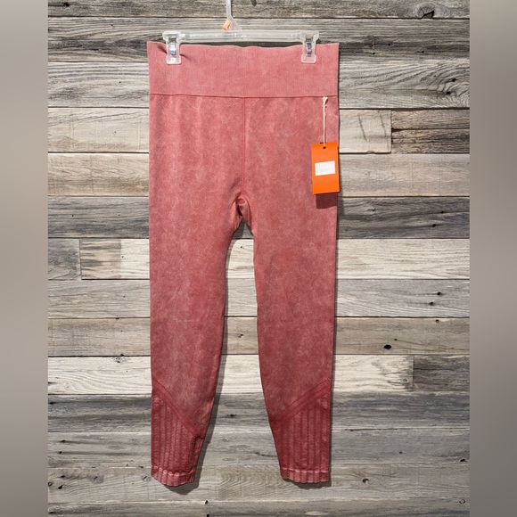 Pants - NWT FREELY ANKLE LENGTH ROSE COLORED LARGE LEGGINGS